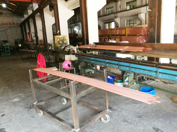 銅管翅片加工、調(diào)直設(shè)備